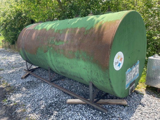 Used 2,000 Gallon Oil Tank