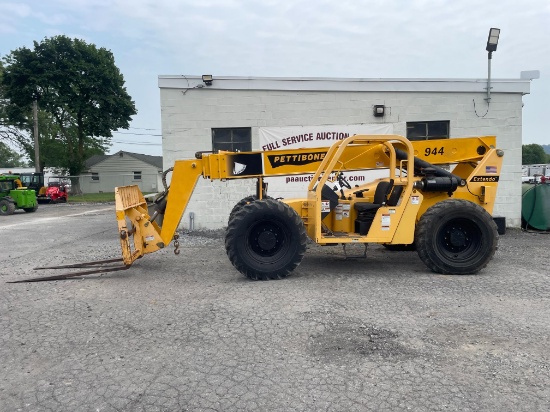 2015 Pettibone Traverse 944 4X4X4 Telehandler