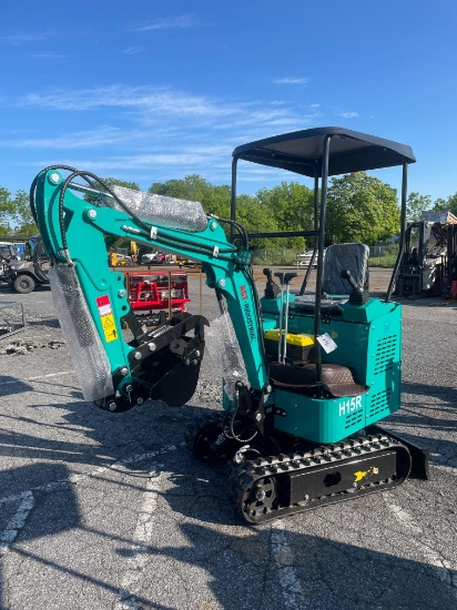 New 2025 AGT H15R Mini Excavator