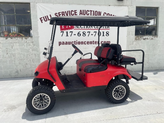 2018 EZ-GO TXT Gas Golf Cart