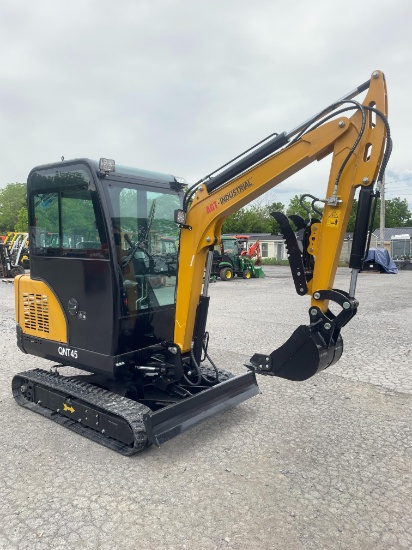 New AGT QNT45 Excavator