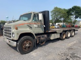 1986 Navistar S2300 28' Rollback Truck