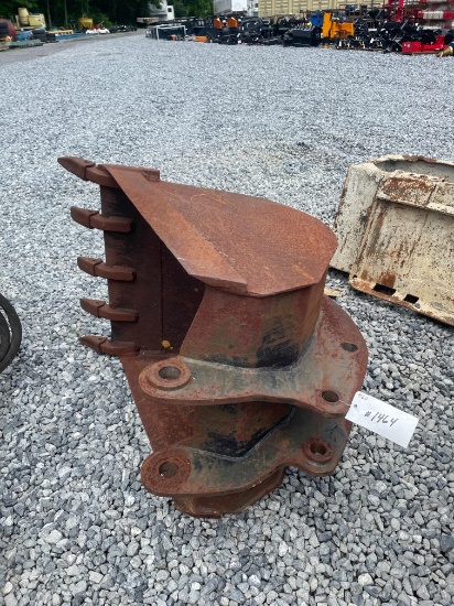 Used 29" Excavator Attach Bucket W/ Teeth