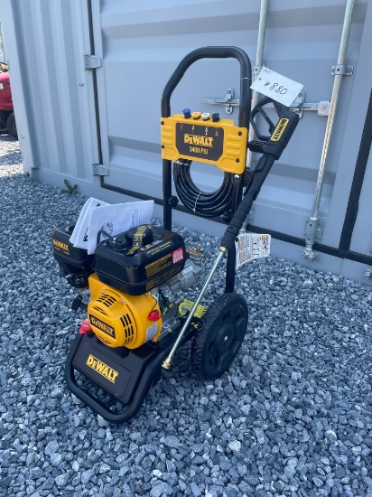 New Dewalt 3400PSI Gas Pressure Washer