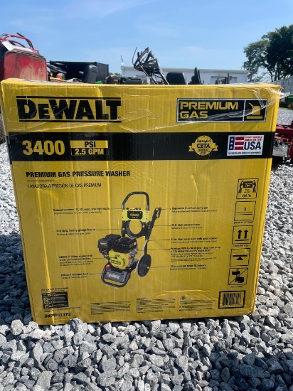 New Dewalt 3400PSI Gas Pressure Washer