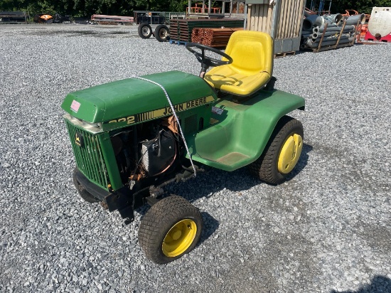 John Deere 318 Garden Tractor