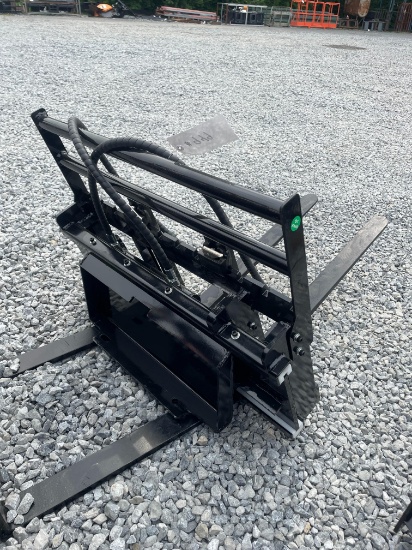 New GIYI Mini Quick Attach Pallet Forks