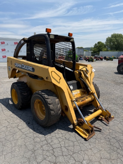 John Deere 270 Skid Loader
