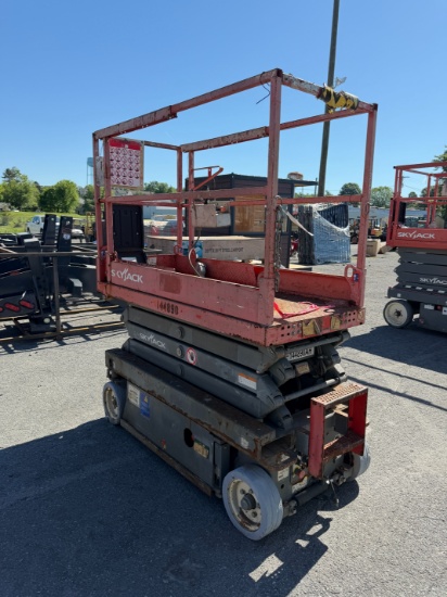 2005 Skyjack 3219 Electric Scissor Lift