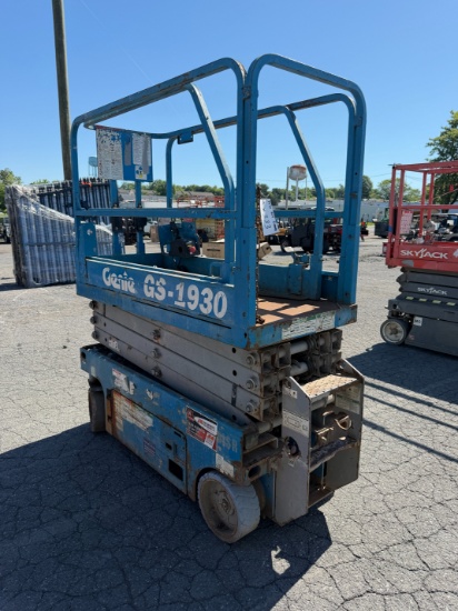 Genie GS 1930 Electric Scissor Lift