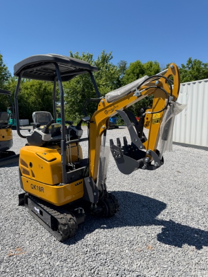 New CFG QK18R Mini Excavator
