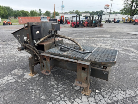 2005 Bobcat Quick Attach Concrete Pump