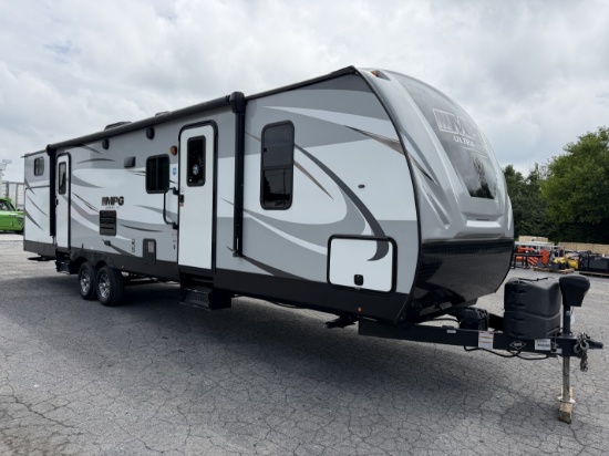 2019 Ultra-Lite IIMPG 32' Towable Camper