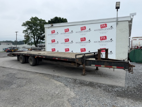 2009 PJ 8'X32' Equipment Trailer
