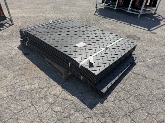 Skid Lot Of (15) New 40"X80" Traction Mats