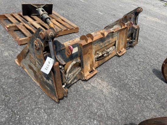 Used 78" 4 In 1 Bucket