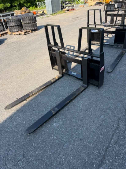 New Kivel Quick Attach Step-Through Pallet Forks