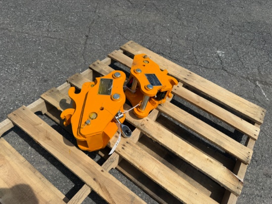 (2) New GIYI Excavator Attach Quick Hitch
