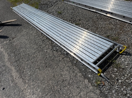 Used Werner 24"X16' Aluminum Work Platform