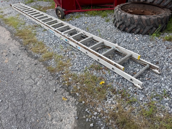 Used Werner 40' Aluminum Extension Ladder