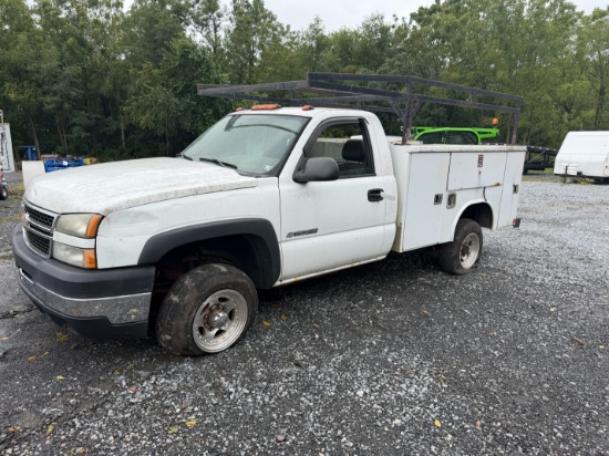 2006 Chevy 2500HD 4x4 Service Truck