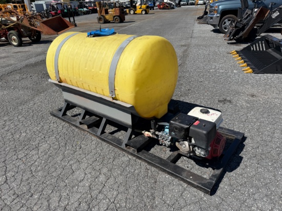 Used 200GAL Poly Tank w/ Engine