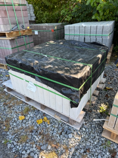 (1) New Skid Lot Of Hanover Pavers