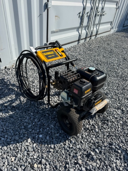 New Dewalt 3400PSI Pressure Washer