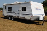 2003 Dutchment 26' Lite, 1-slide, new battery, no leaks, 2 LP tanks, good condition, roof a/c, awnin