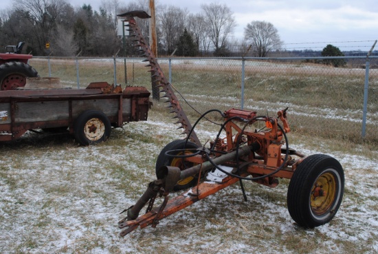 Minnesota 7' Sickle Mower, trailer type, with hydraulic lift and crimper hitch
