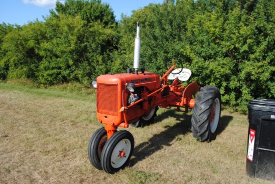 1949 Allis Chalmbers C, narrow front, new clutch, new ring gear, fenders, 12.4-24 rears, 4.00-15 fro