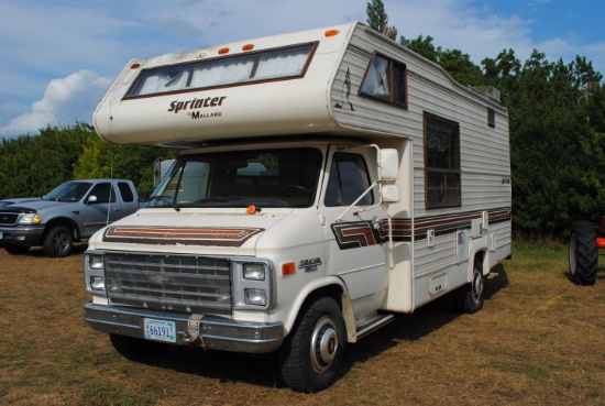 1987 Chevy Van 30 Sprinter by Mallard camper, gas, bed over the top, couch & dinette fold down for s