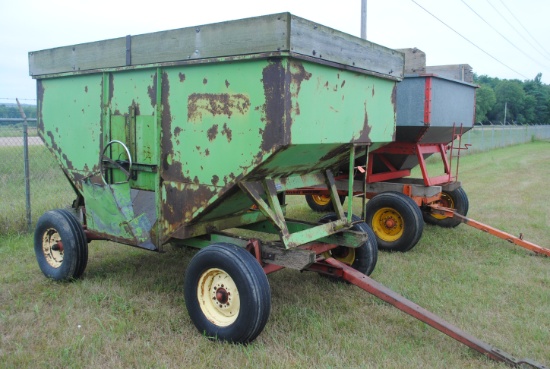 "Parker Feeders" 175 bushel gravity box on running gear