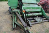 John Deere #30 Pull-type Combine