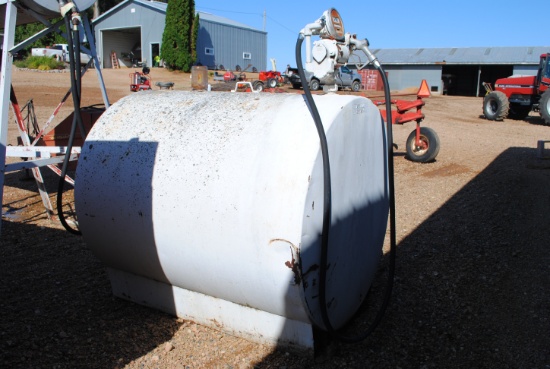 500 gallon fuel barrel with 12-volt electric pump