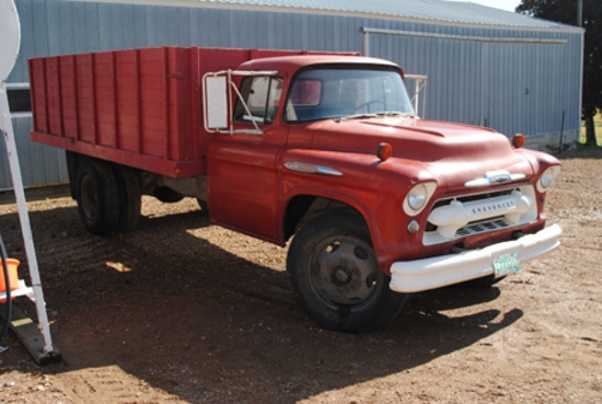 1957 Chevrolet 6400 (model K) Grain truck with wooden box and hoist, does not run, 6-cylinder, gas m