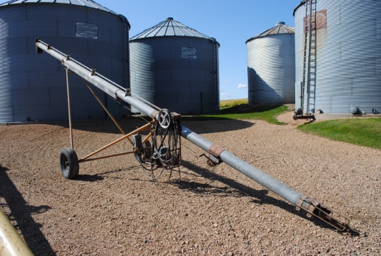 30' +/- 6" auger with electric motor on transport