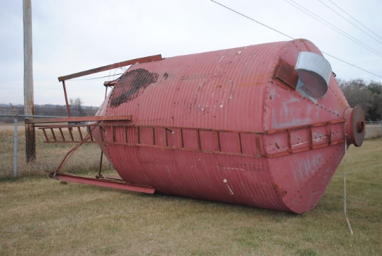 Bin with auger, 15-Ton +/-?