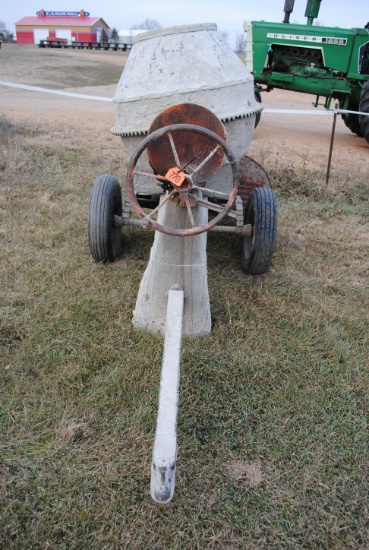 Cement mixer with Briggs 5HP gas motor, Morspeed 3-1/2T, ball hitch, not ran in 5+ years