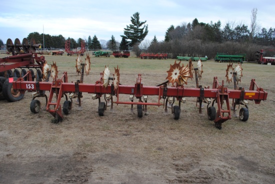 International 153 Row Cultivator