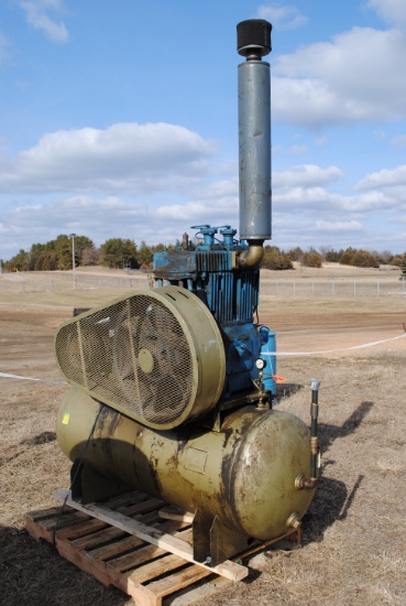 Quin Air Compressors 3-phase, 15 HP Quincy Model 390 compressor, works, replaced by newer machine