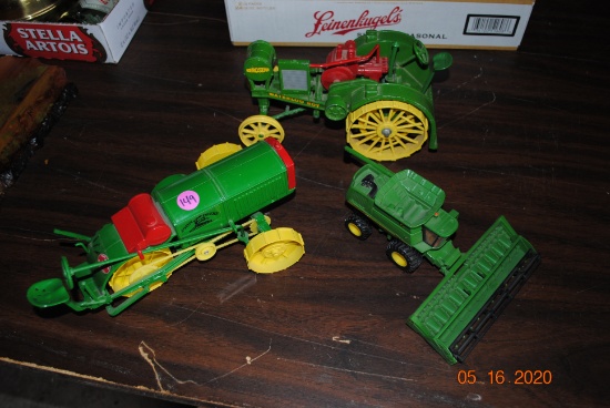 1/16 (?) John Deere Nashville 96 tractor, 1/16 (?) Waterloo Boy kerosene tractor, 1/64 John Deere 97