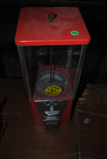 5¢ Candy machine with key
