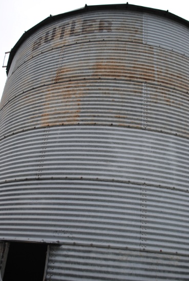 Butler grain bin, 18' wide 7-ring high, buyer has 60 days to remove from property, buyer is responsi