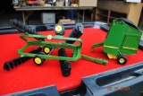 1/16 John Deere round baler, John Deere folding disc.