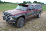 1991 Chevy S10 with fiberglass topper, extended cab, 4WD, runs, drives, radio & A/C don't work, tire