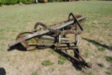John Deere pull-type hay rake, no hydraulic ram