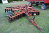 Allis Chalmers 10' Disc with hydraulic lift
