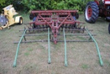 IH 10' Disc, no lift cylinder, on rubber, with harrow