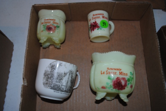 Le Sueur souvenir glassware